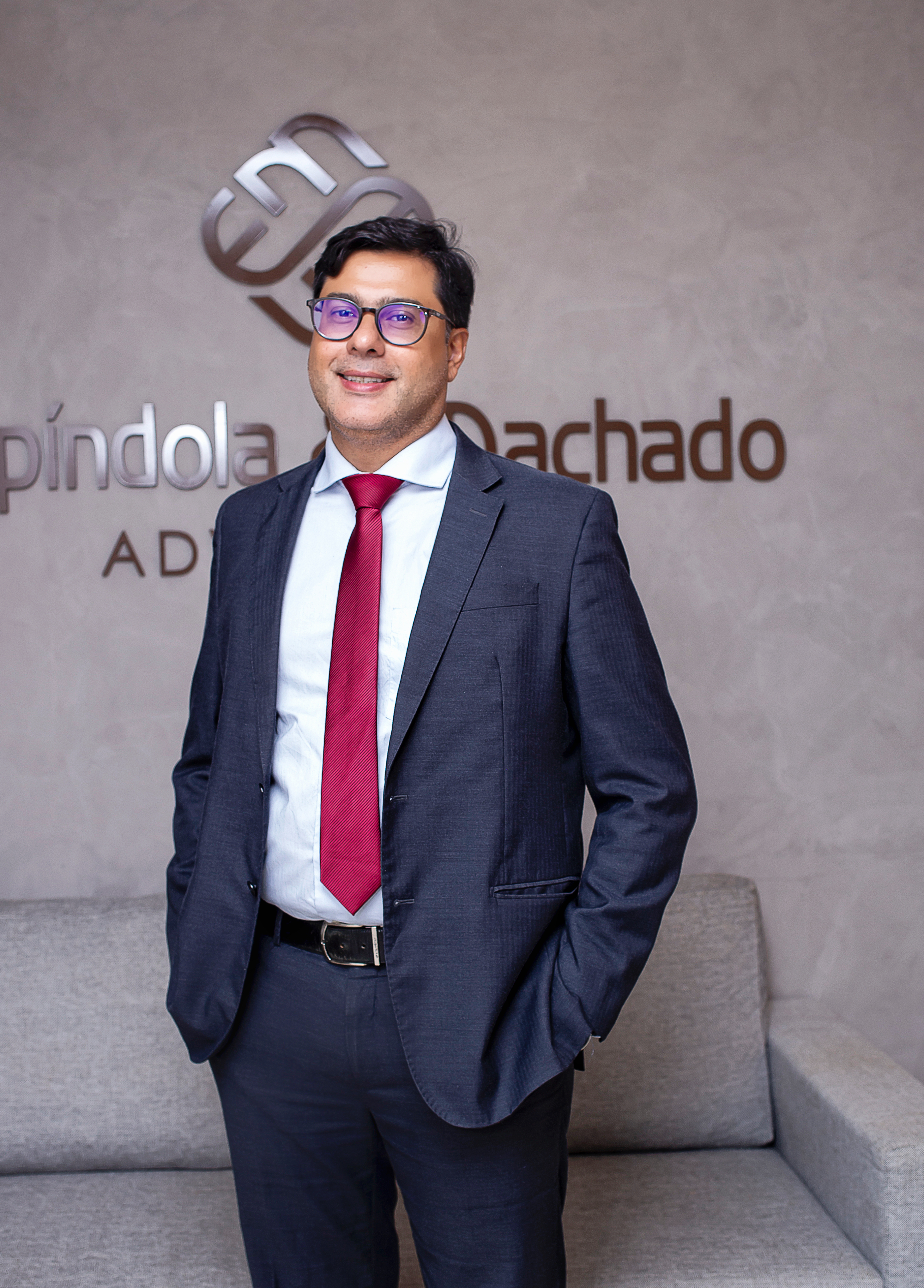 Dr. Alisson Calheiros Espindola